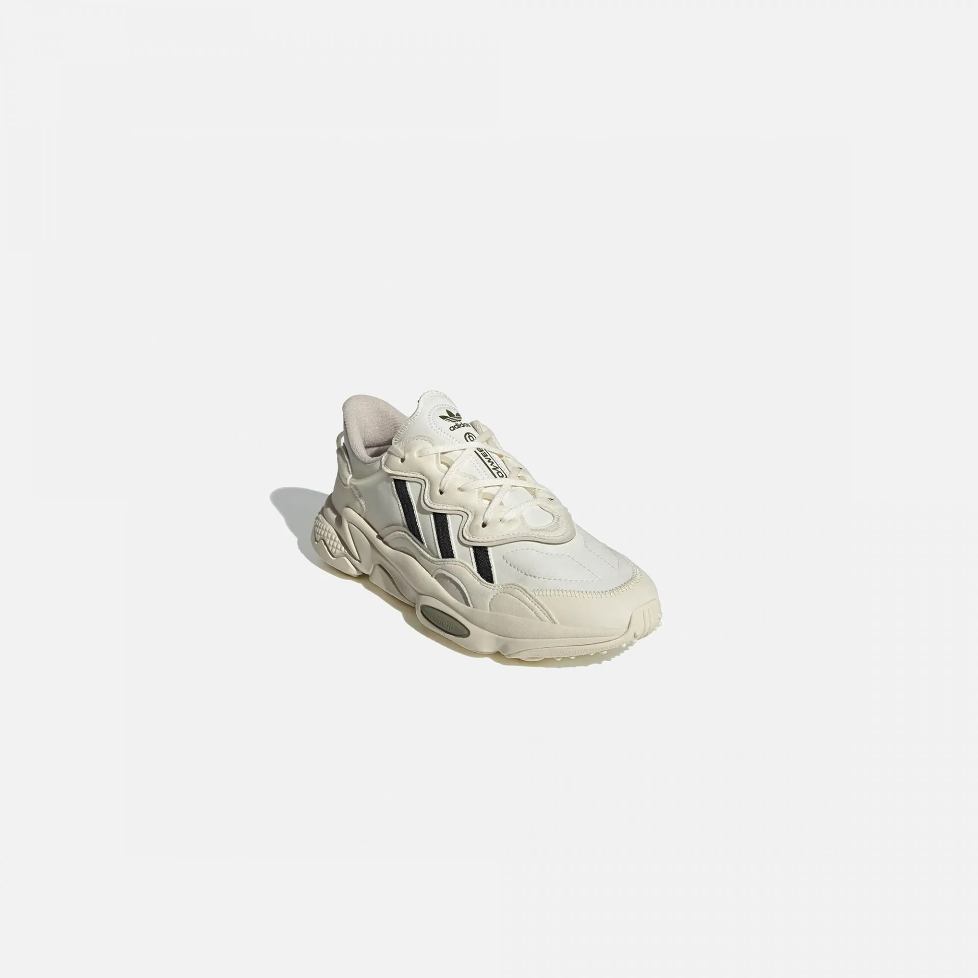 Adidas Originals | OZWEEGO CREAM WHITE