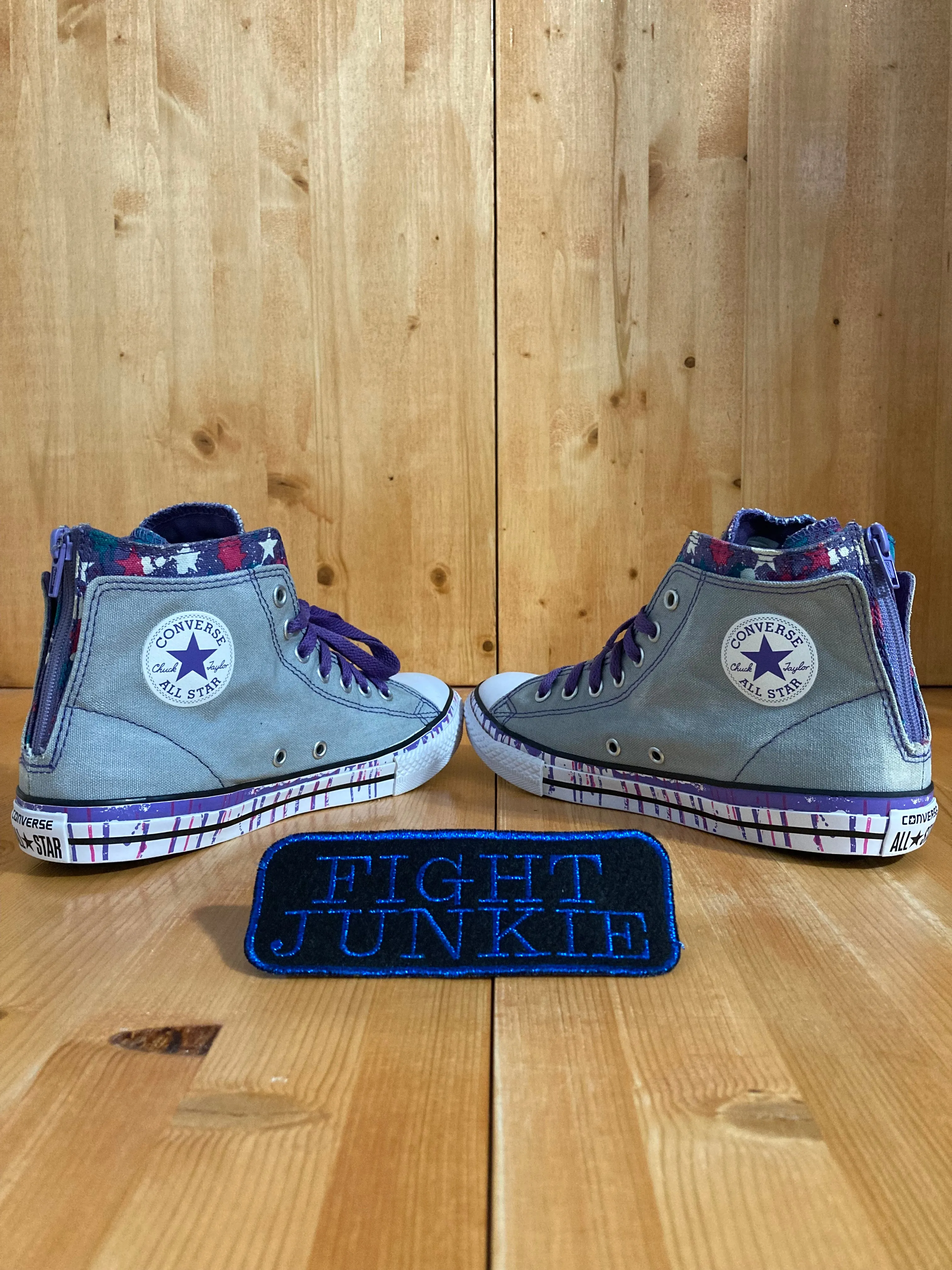 CONVERSE CHUCK TAYLOR ALL STAR LUCKY STONE Youth Size 6 Canvas High Top Shoes Sneakers Gray & Purple 645160F