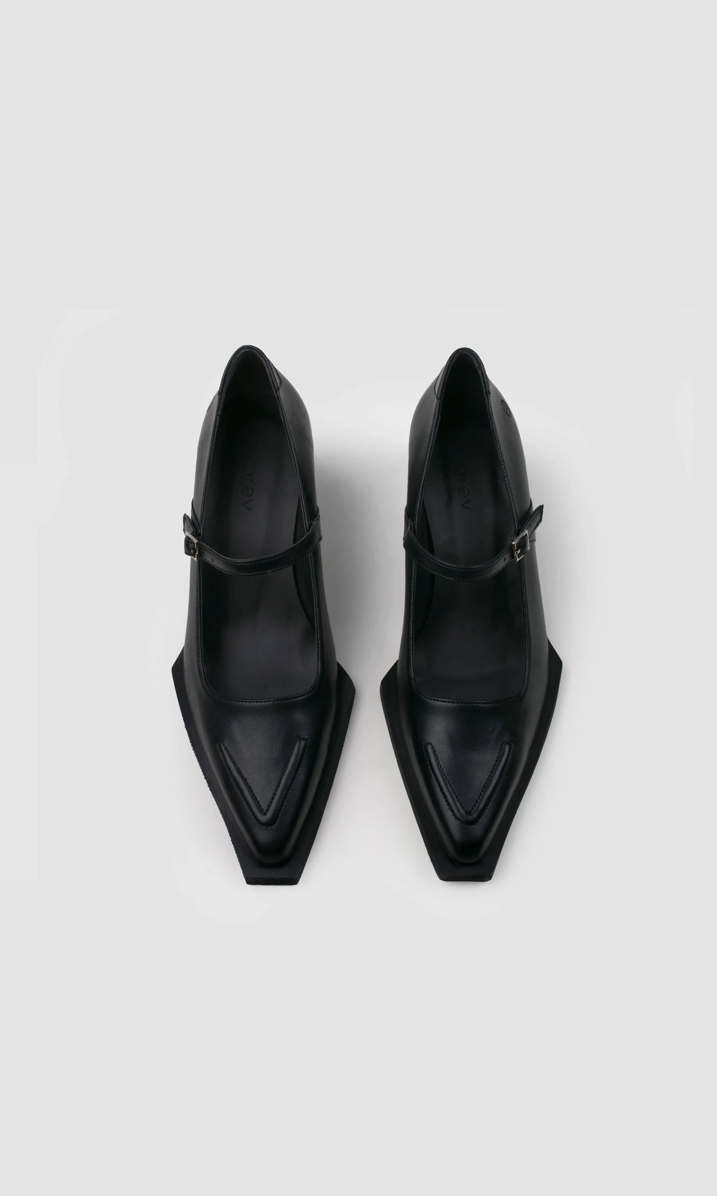 Julia Apple Leather Vegan Pumps | Black