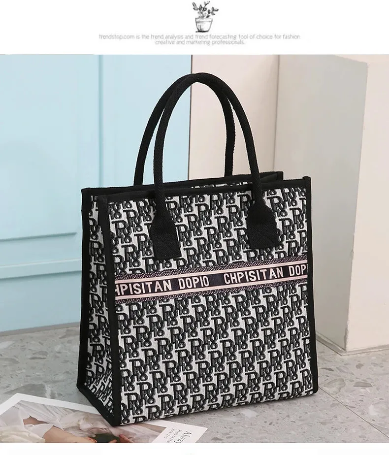 Metro Cat Carryall – A Must-Have for Modern Women