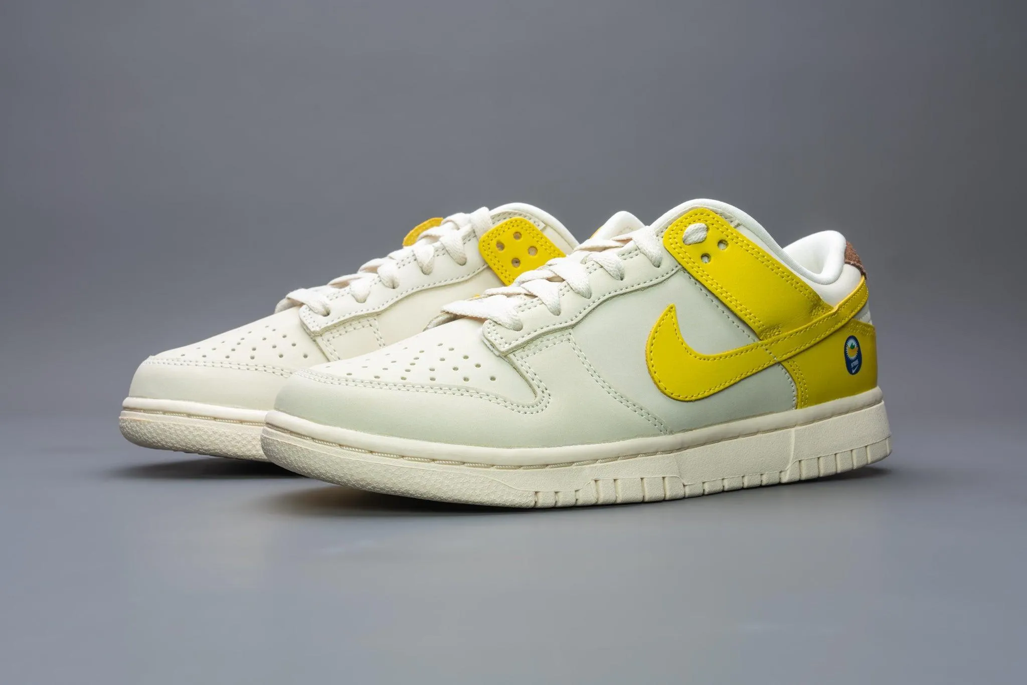 Nike Dunk Low LX Banana (W)