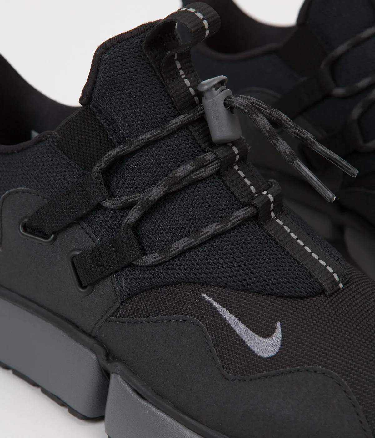 Nike Pocketknife DM Shoes - Black / Dark Grey - Anthracite