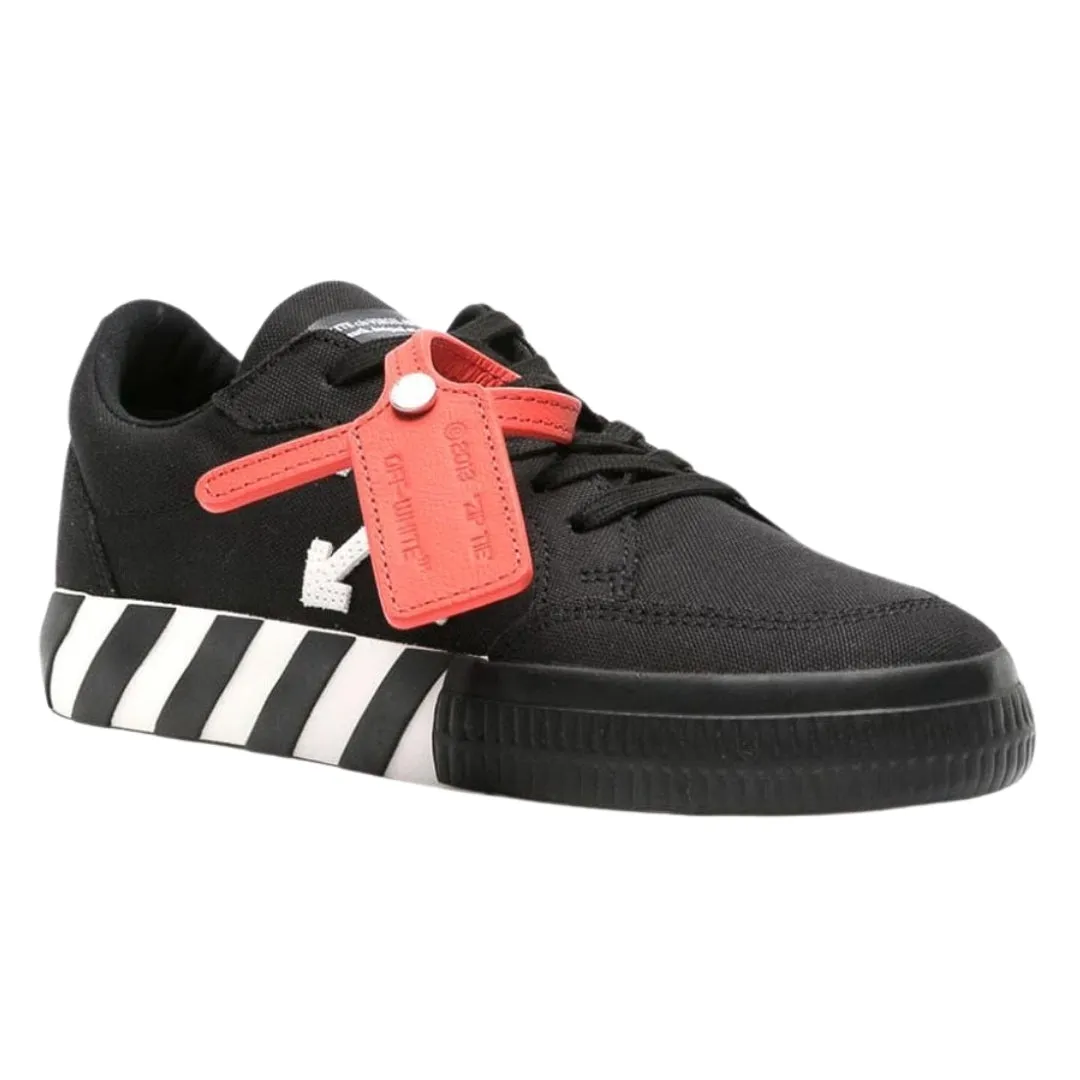 Off white Low Vulcanized Canvas Black sneakers