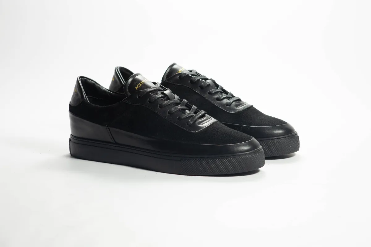 Sneakers SATURNE en daim noir